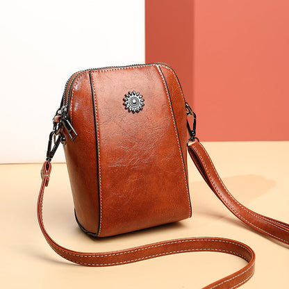 👜 Soft sunflower-patterned mobile phone case with shoulder strap🎉